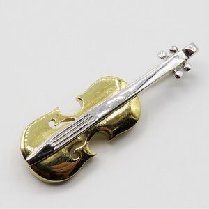 Vintage Trifari Violin Brooch 4.3cm X 1.3cm